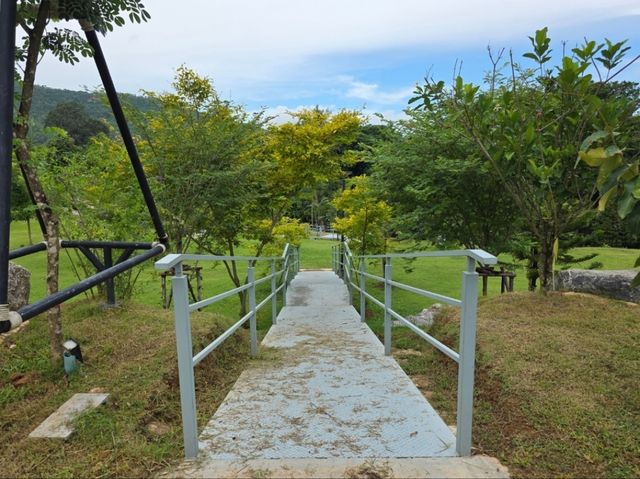 ลานกางเต็นท์ริมน้ำแก่งกระจาน จ.เพชรบุรี🏕️💦