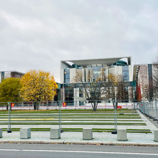 Berlin City Walk — Witnessing the City’s Transformation 🚶‍♀️