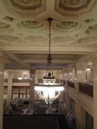 🏛️【丸の内 明治生命館】昭和モダンに迷い込む、静けさの時間旅行。
