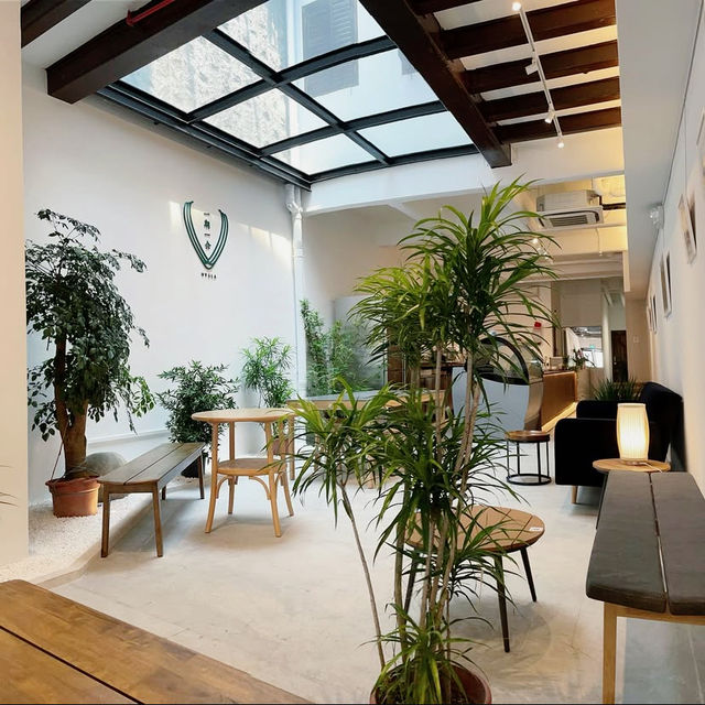 A Tranquil Ode to Japanese Craftsmanship