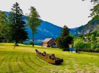： 🏞️ 湖と山に抱かれた、世界で最も美しい村——ハルシュタットで心癒される旅を。✨🇦🇹
