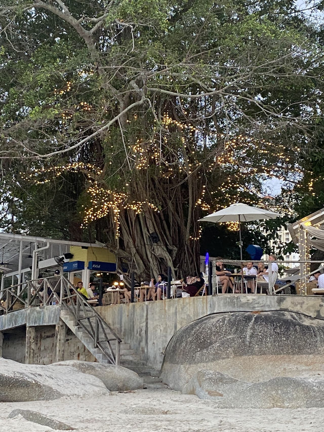 Oceano Symphony ร้านอาหารนั่งชิลล์ติดทะเลในปีนัง