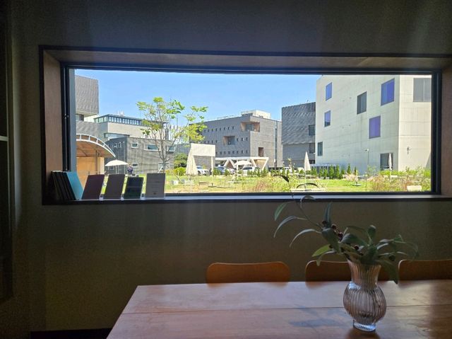 파주 출판단지에 오면 꼭 추천드리고싶은 파이 맛집 ' 피스피스 ' ☕️