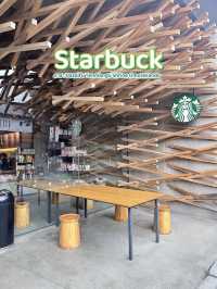 ร้านกาแฟสตาร์บัคที่ Dazaifu ที่สวยติดอันดับ