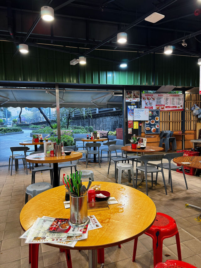 Wah Heung Yeun ร้านข้าวหมูทอดคุณลุง