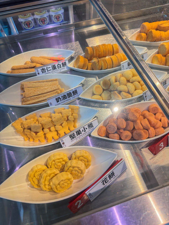 台中美食｜宮原眼科的浮誇冰淇淋