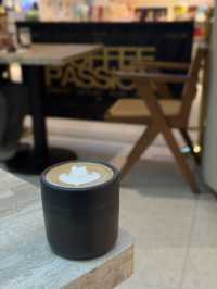 ☕️ Coffee in Luxury Shopping Mall