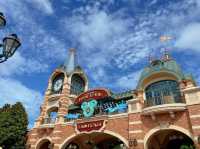 Shanghai Disneyland: Where Disney Magic Meets Chinese Wonder