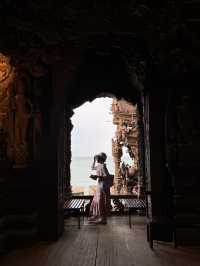 🪵 รีวิว: Sanctuary of Truth Museum