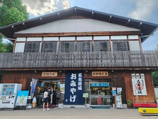 【日本城巡り】金のシャチホコ✨名古屋城 【日本城巡り】金のシャチホコ✨名古屋城