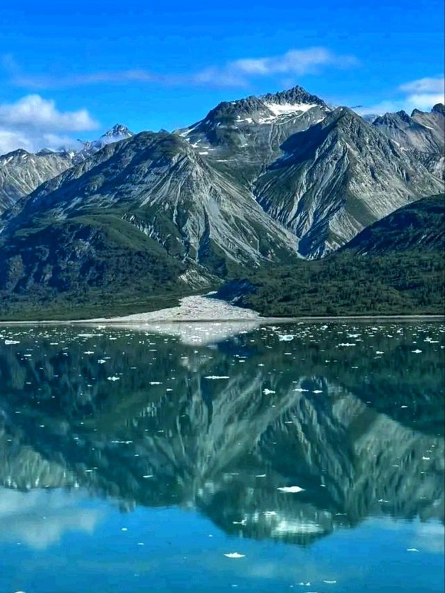 ❄️ Glacier Bay National Park – Alaska’s Frozen Paradise