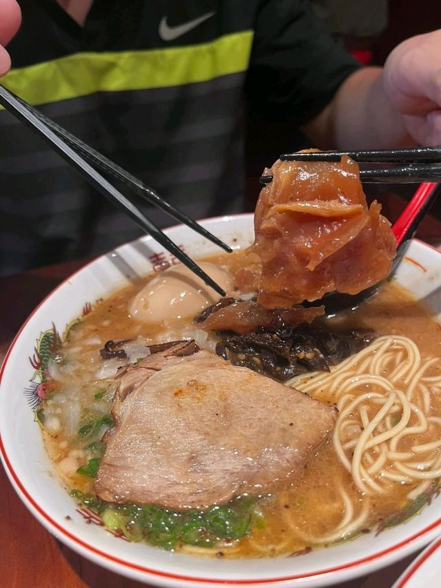 半熟蛋點亮拉麵滋味