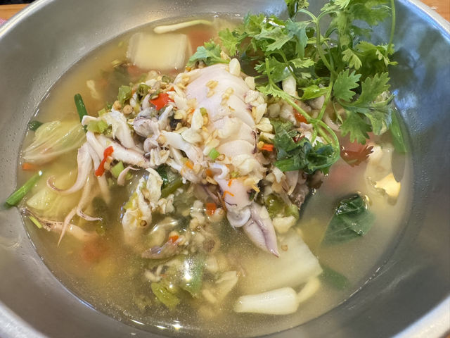 ร้านอาหารภูพันธ์ ใกล้สนามบินเชียงราย 🍽️