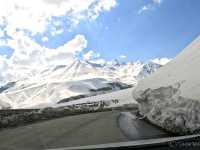 【ジョージア】コーカサスの山々に囲まれた山岳の村「ステパンツミンダ」