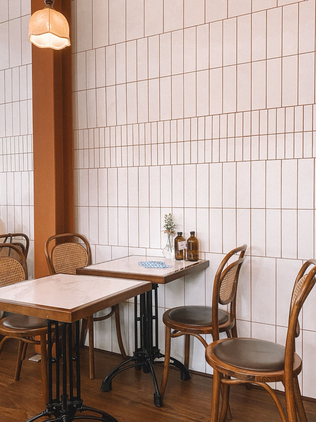 Croissant Dreams Come True at Doña Bakehouse 🥐