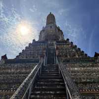 📍泰國曼谷|鄭王廟☀️ 陽光替寺上了一層金