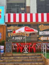 미국 감성 레스토랑에서 미리 크리스마스 🎄