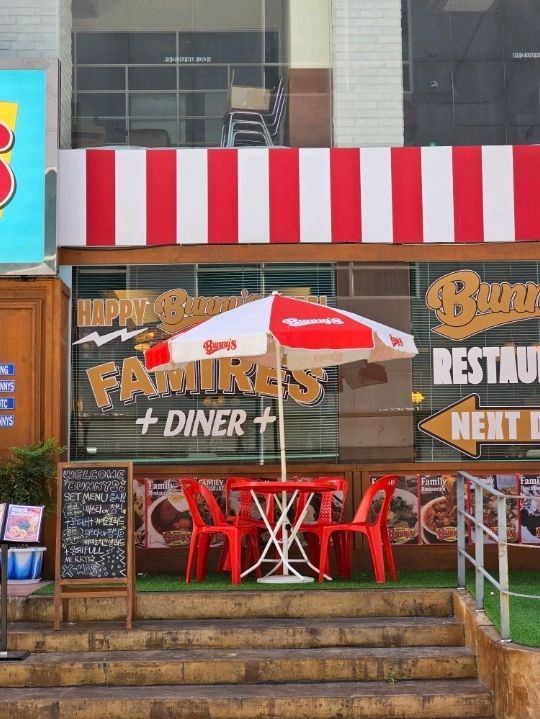 미국 감성 레스토랑에서 미리 크리스마스 🎄 미국 감성 레스토랑에서 미리 크리스마스 🎄