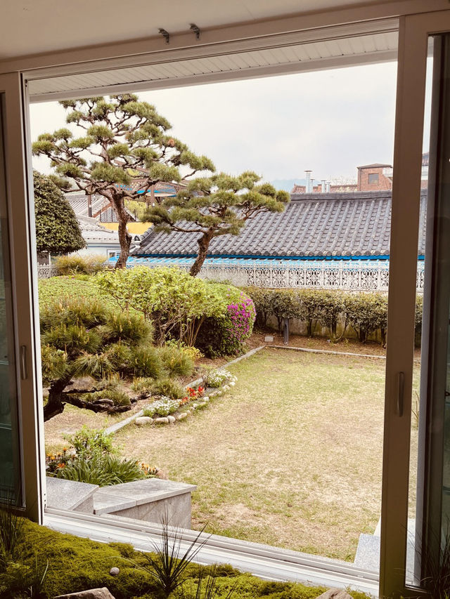 The Simple Beauty of Traditional Architecture The Simple Beauty of Traditional Architecture