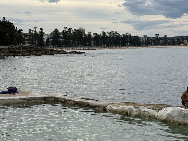 맨리 비치의 청량한 파도와 자유로운 분위기 여행지 🇦🇺