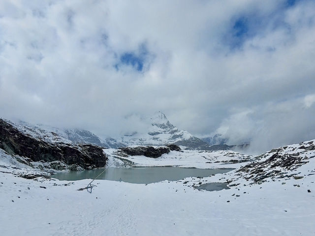 Swiss Slopes Vibes⛷️,