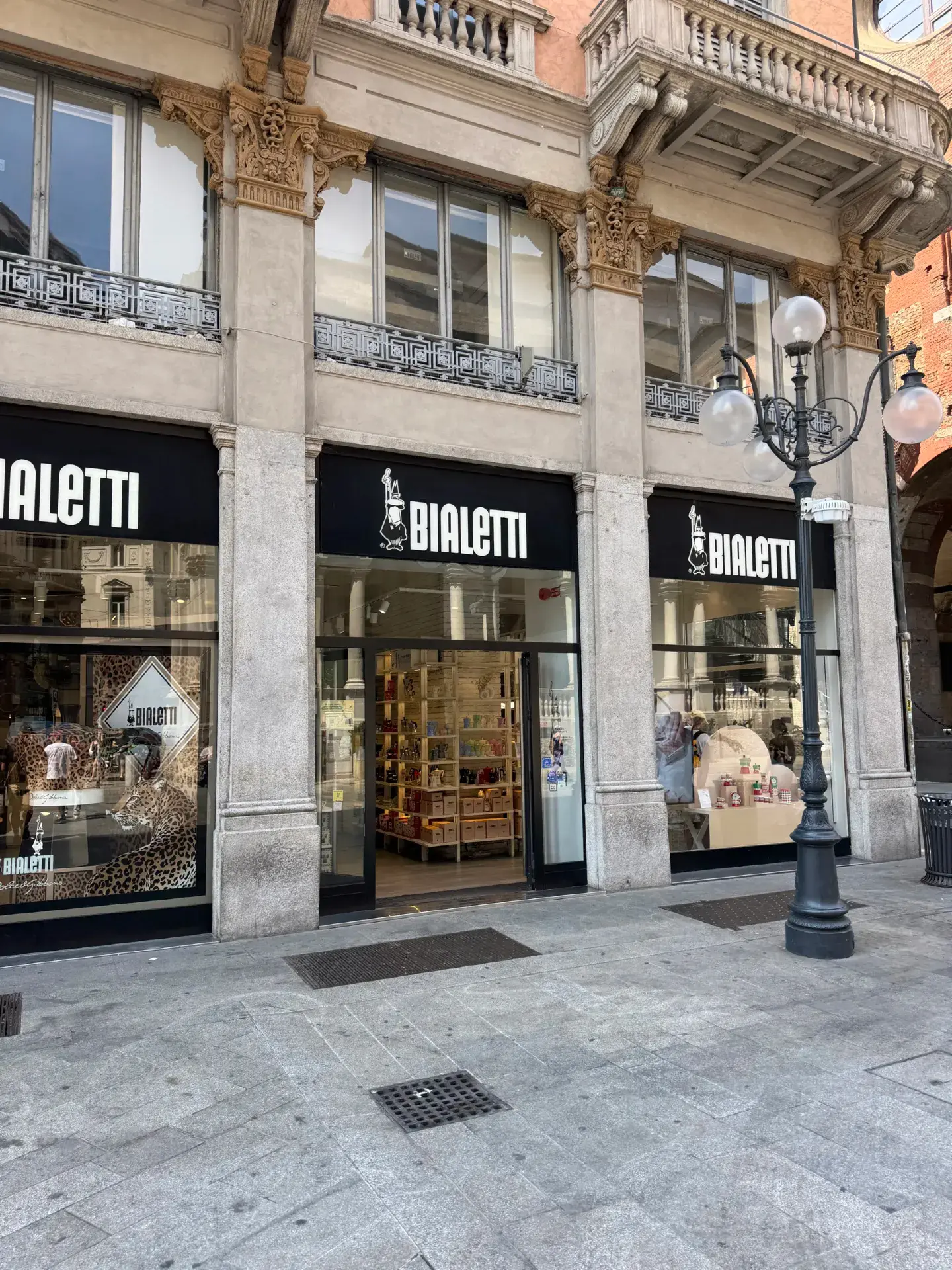 Bialetti Store in Milan | Searching for the Classic Souvenir of Italian Coffee Culture Next to the Milan Cathedral