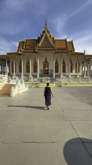 Your Photo Is Worth Taking. So Is Everyone Else’s: Royal Palace, Phnom Penh 📸👑