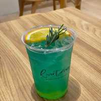 River Terrace Rooftop Bar&Cafe 