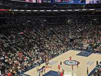 What's it like being at a Los Angeles Clippers NBA game?