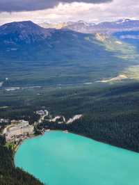 Chasing Glaciers and Dreams: My Unforgettable Lake Louise Adventure