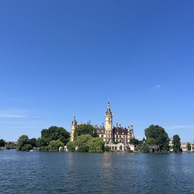 Schwerin castle and the garden