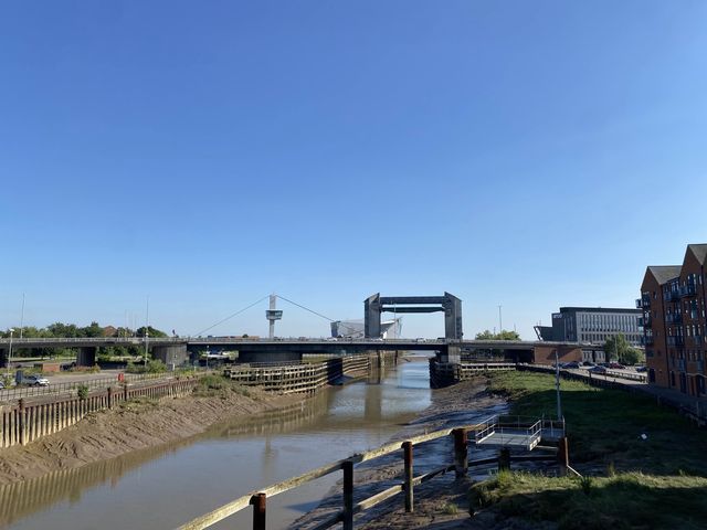 Tranquil Moments by Hull’s River View 🌉🌿