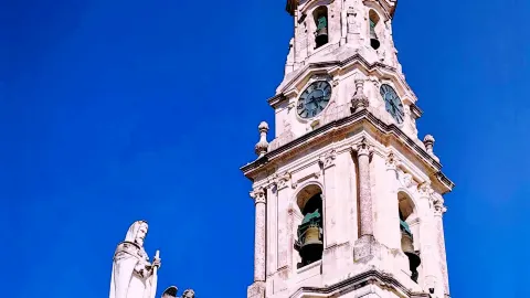 🙏🎒 Backpacker Essentials: Budget-Friendly Fátima, Portugal — traveler post in Fatima