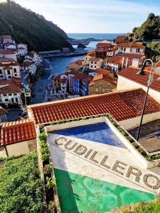 🎨 Cudillero: A Colorful Fishing Village on Spain’s Green Coast 🇪🇸✨