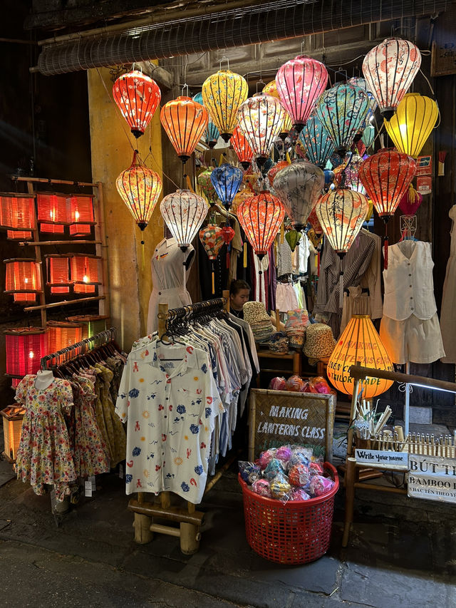 Walking through Hoi An street hunting for details 