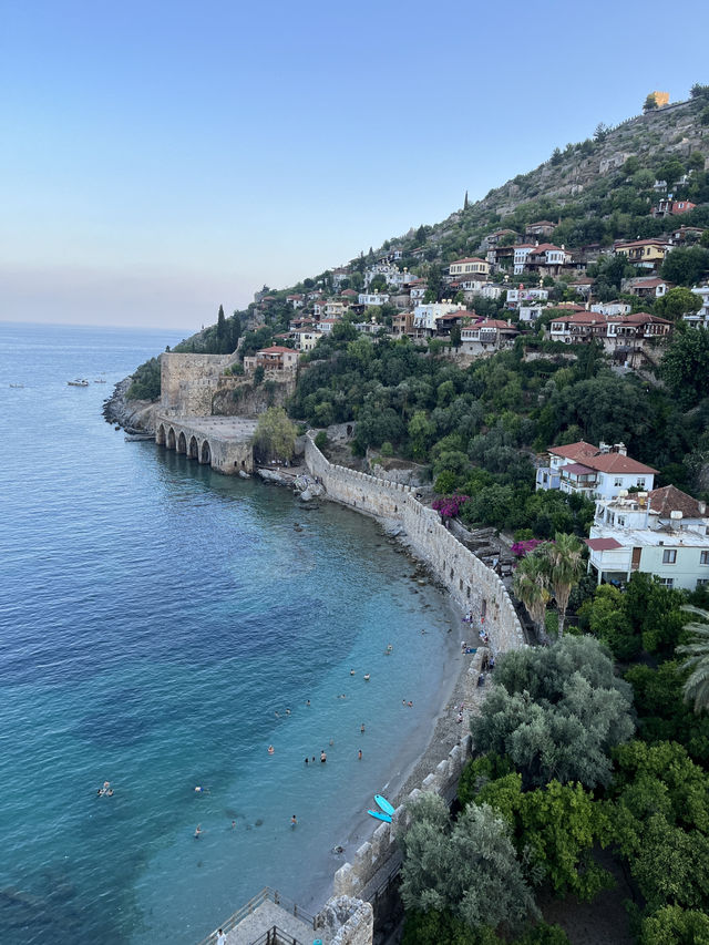 Alanya in 24 Hours – Caves, Castles & Nightlife Under $100