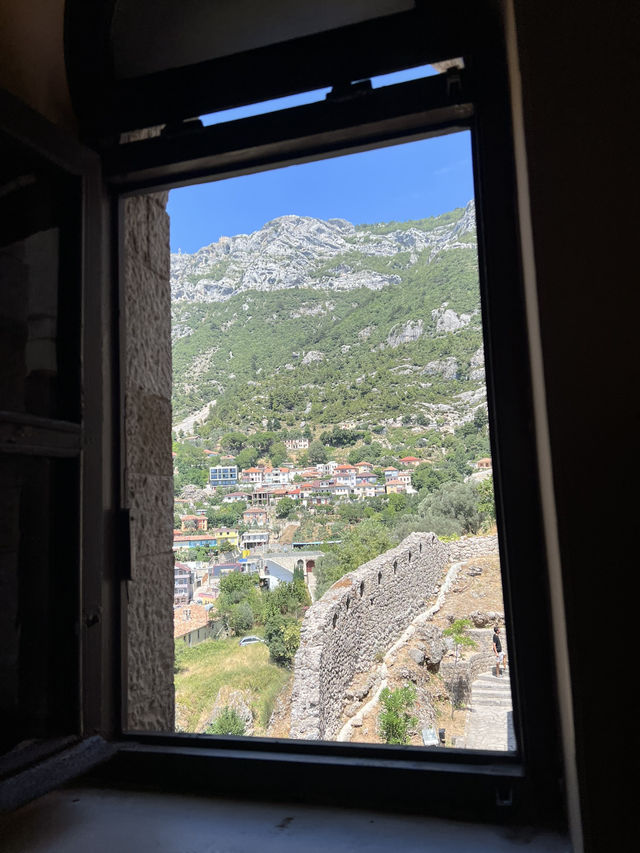 🇦🇱 阿爾巴尼亞斯坎德培博物館（Skanderbeg Museum） ⚔️