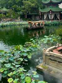 Skyline Sparkle type of city you have to visit at least once 🌃