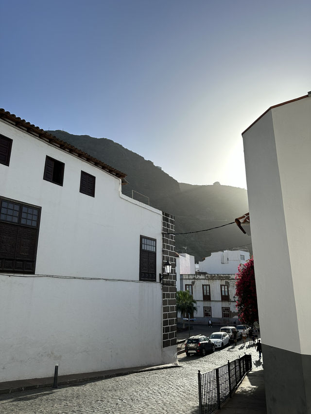 🌋 Tenerife: Volcanoes, Beaches & Stunning Views