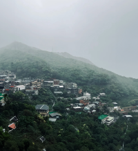 十分雨中漫遊，雨季的浪漫之旅 ☔🏮