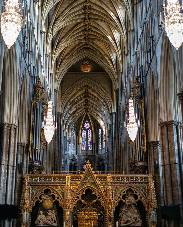 Explore the Majesty of Westminster Abbey