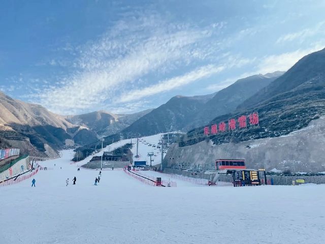 蘭州·鳳凰嶺滑雪場|挑戰滑雪極限的絕佳選擇