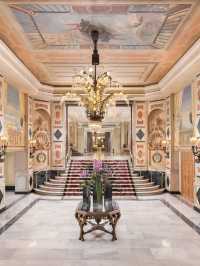 🌟✨ Madrid's Top Hotel Havens: Luxury, Location & Leisure! ✨🌟