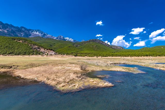 初夏的麗江玉湖村：像極了阿爾卑斯小鎮，在徒步中享受旅行樂趣！