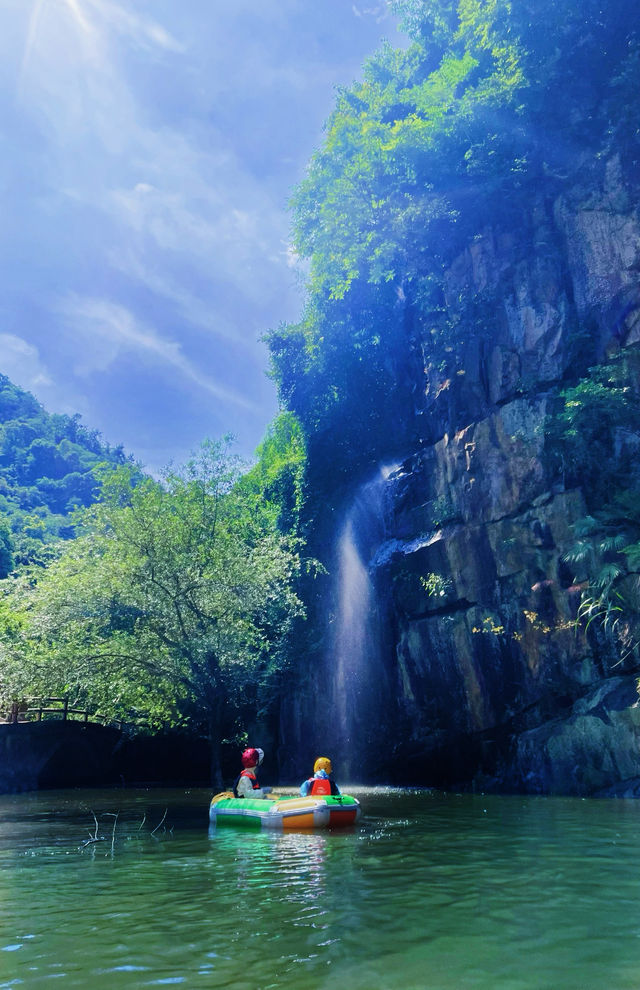江浙滬漂流天花板17 ℃山泉峽谷漂流