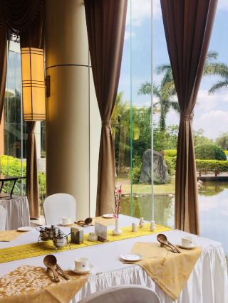 🌟 Yunnan's Luxe Lakeside Retreat 🌟