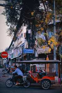 Phnom Penh, Cambodia Night Market 📷 Discovering the street flavors in the city