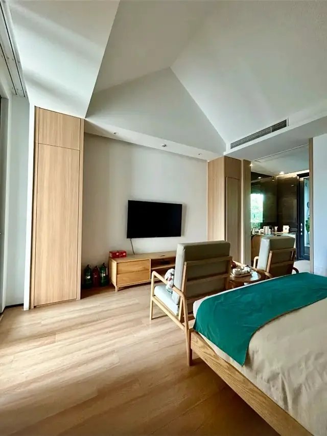 Nanjing! Tangshan! A private hot spring in every room is next level.