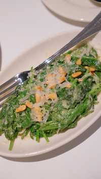 潘若斯牛排館滿滿的高級感 餐食還暴讚。