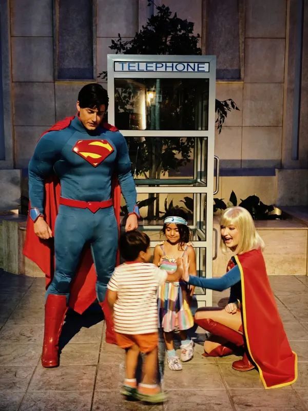 Ultimate Guide to Warner Bros. Theme Park in Abu Dhabi!